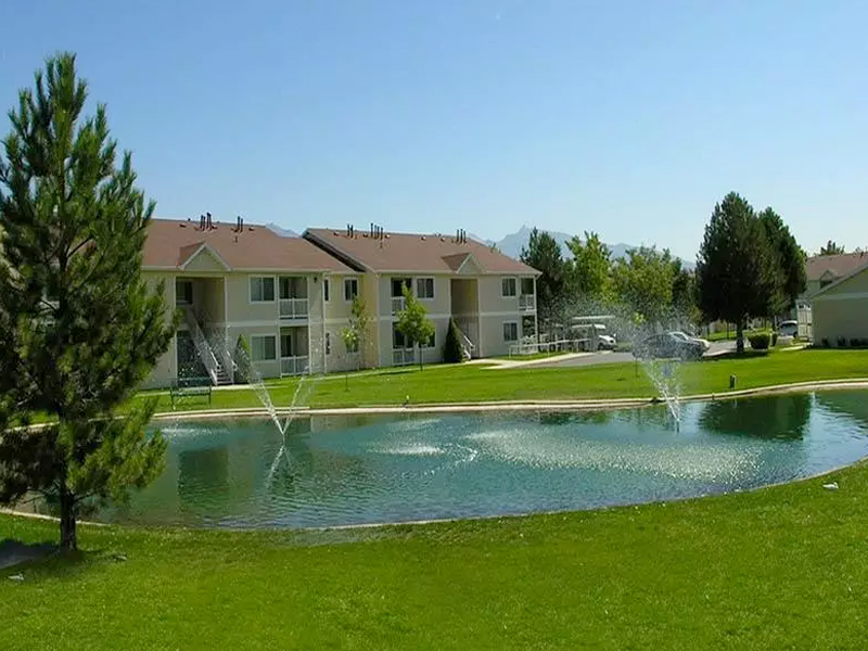 Lakeside Village Apartments in Salt Lake City, UT