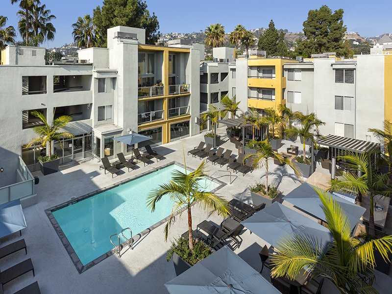 The Crescent at West Hollywood Apartments in West Hollywood, CA