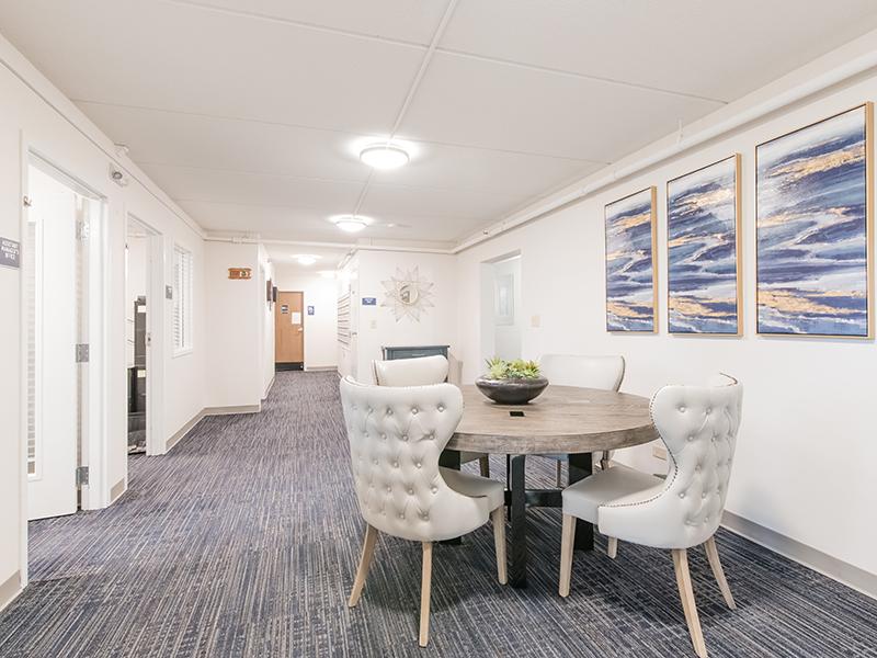 Seating | Centennial North Apartments in Mount Prospect, IL