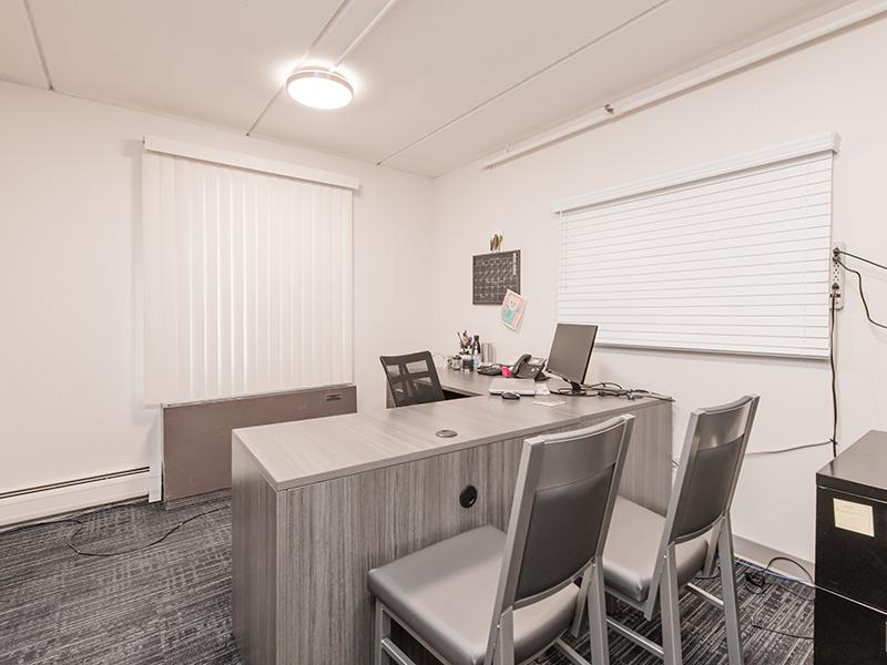 Leasing Office | Centennial South Apartments in Mount Prospect, IL