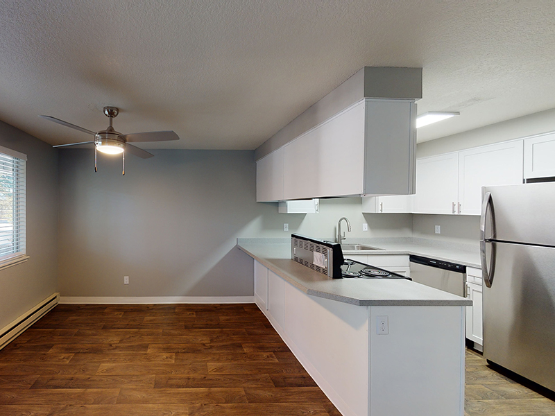 Living Room and Kitchen | Silverwood Apartments in Gresham, OR