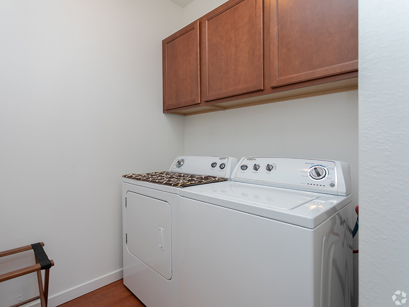 Washer & Dryer | College Park Townhomes