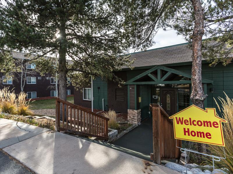 Sign | Cherry Ridge Apartments