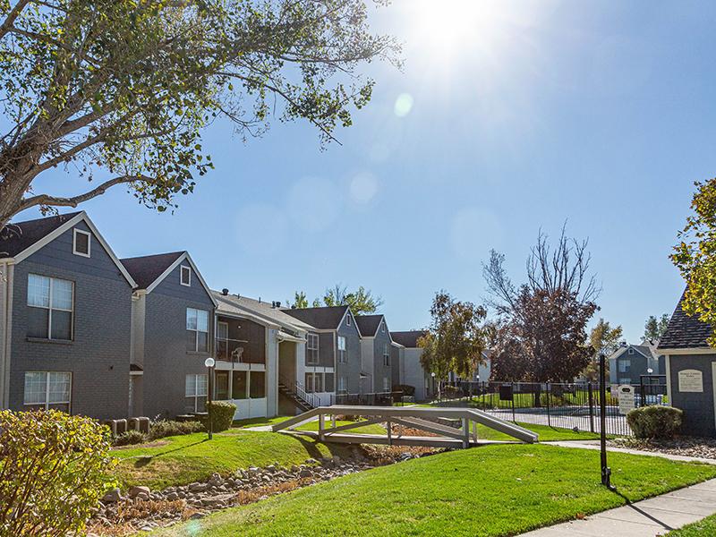 Building Exterior | The Village at Raintree