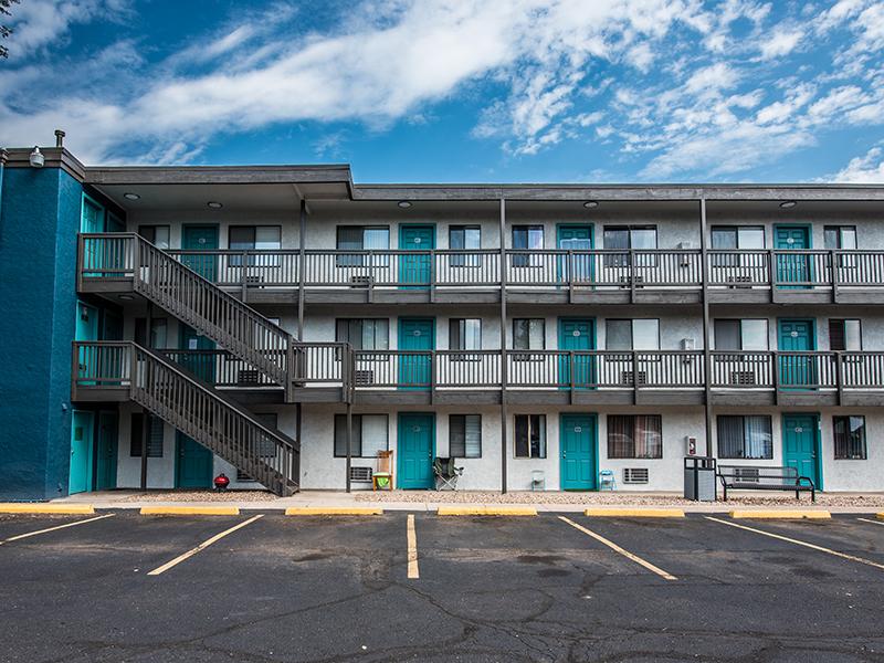 Exterior | Parkwood Plaza