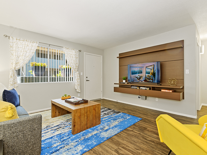 Front Room | Portola East Mesa