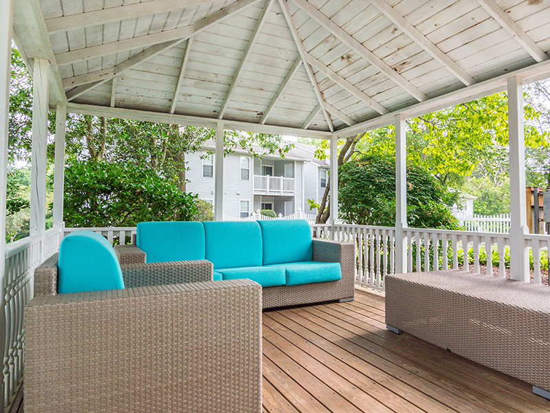 Outdoor Lounge | The Hamilton at Kings Place