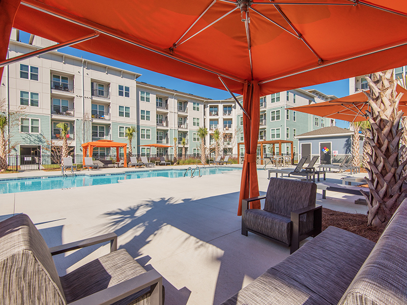 Poolside Lounge | Atlantic on the Avenue