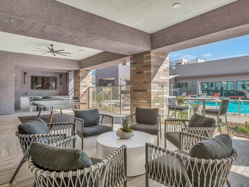Poolside Lounge | Grayson Place Apartments in Goodyear, AZ