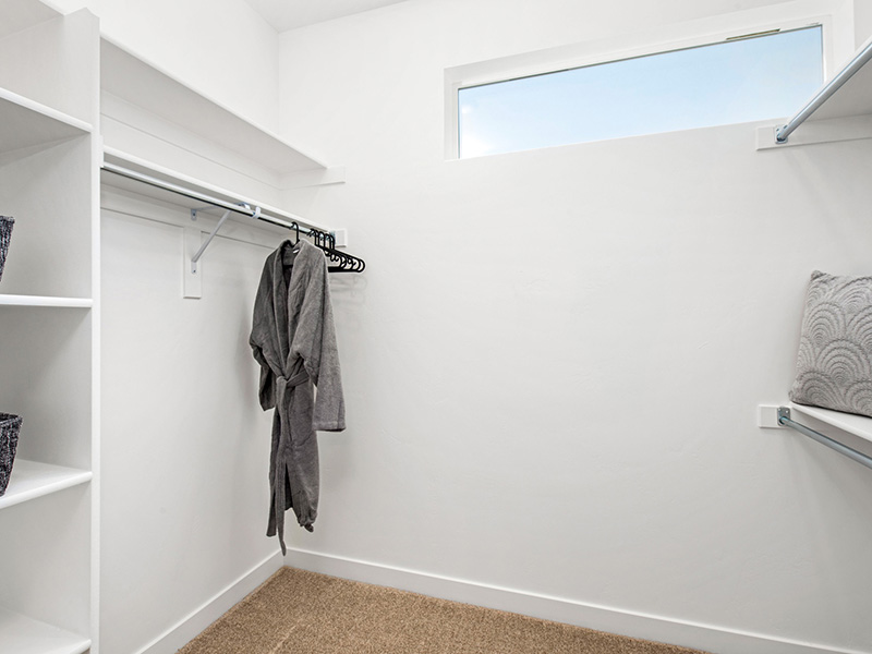 Walk In Closet | The Marq Townhomes