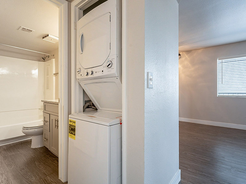 Washer & Dryer | Portola at Papago