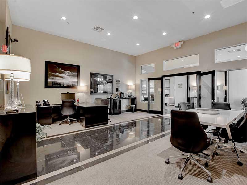 Leasing Office | St Clair Apartments