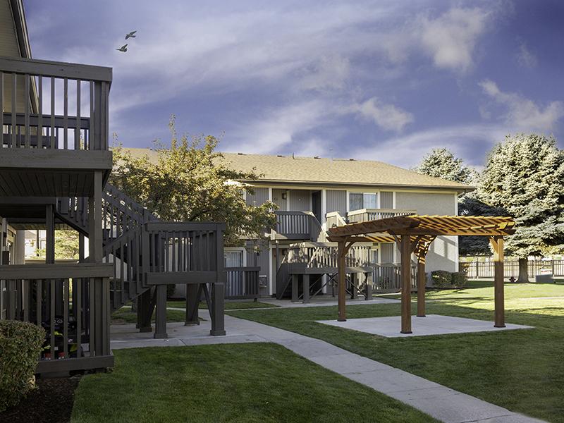 Gazebo | Apartments at Decker Lake