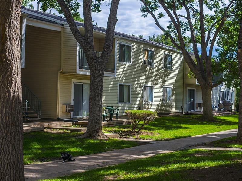 Exterior | Falcon Run Apartments