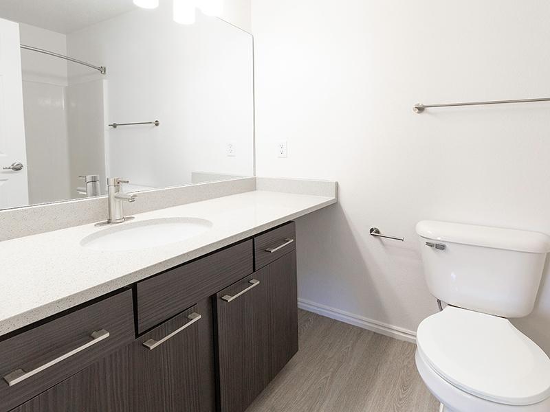 Bathroom | Woodgate Apartments
