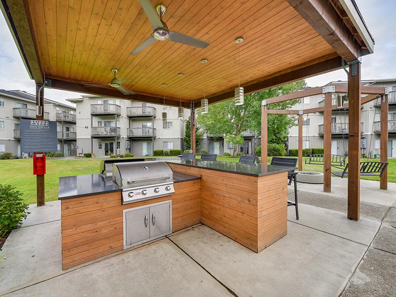 BBQ Grill | Bridge Creek Apartments