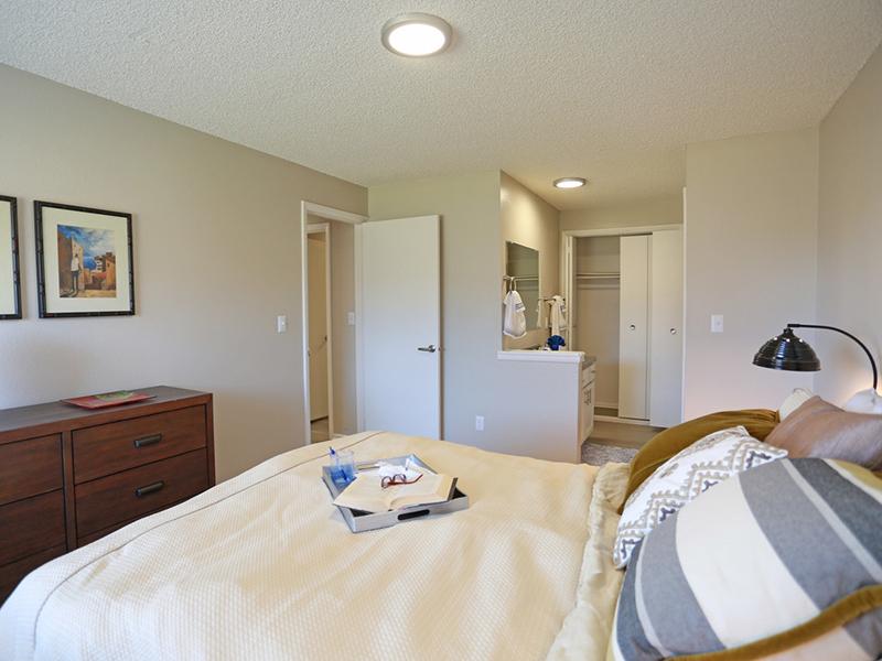 Bedroom | Park on 14th