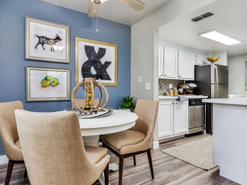 Dining Room | The Charleston