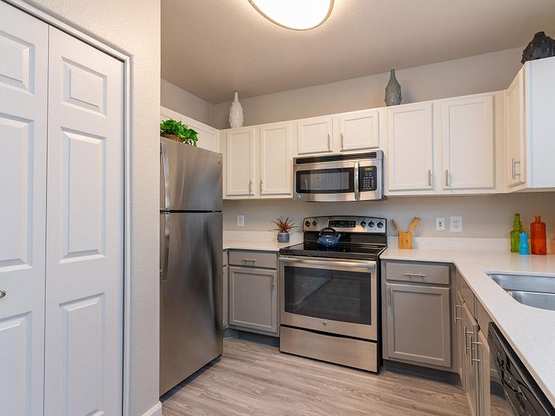 Fully Equipped Kitchen | Allegro at Tanoan Albuquerque | Roma