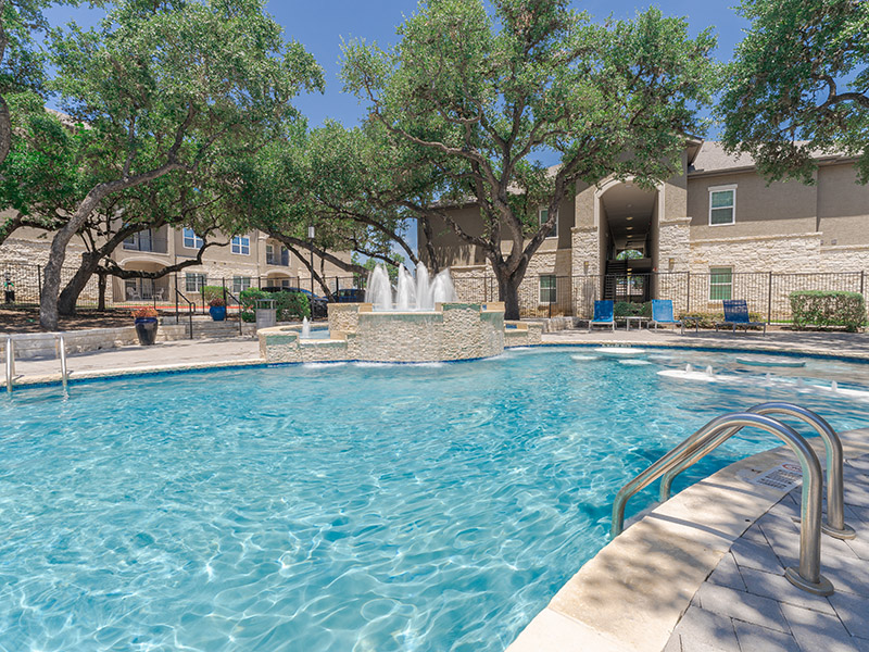 Swimming Pool | Cascadia Apartments in San Antonio, TX