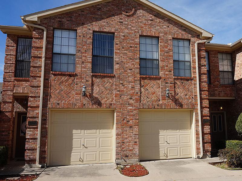 Garages | Shiloh Park Townhomes