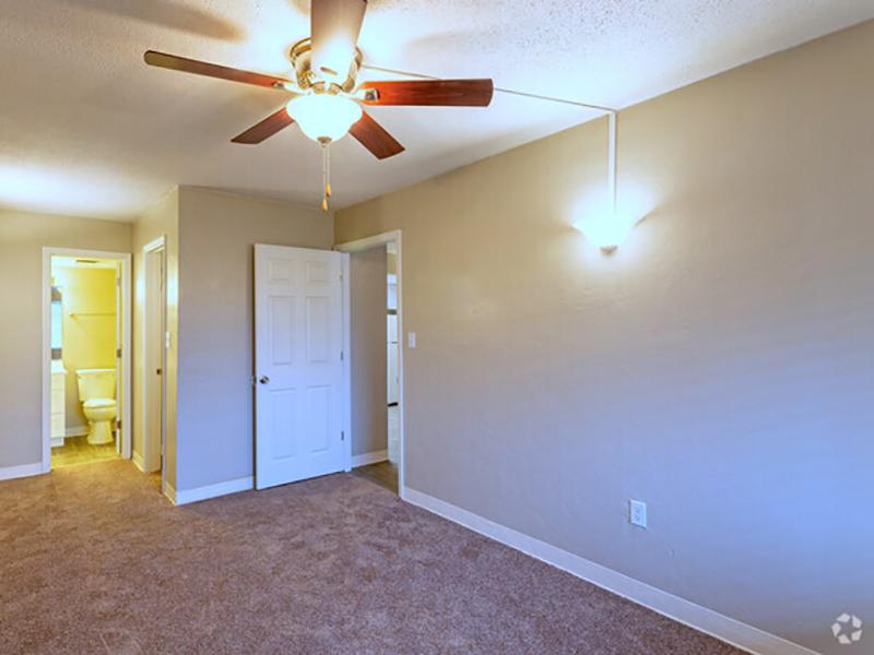 Room | Lodge2765 Apartments