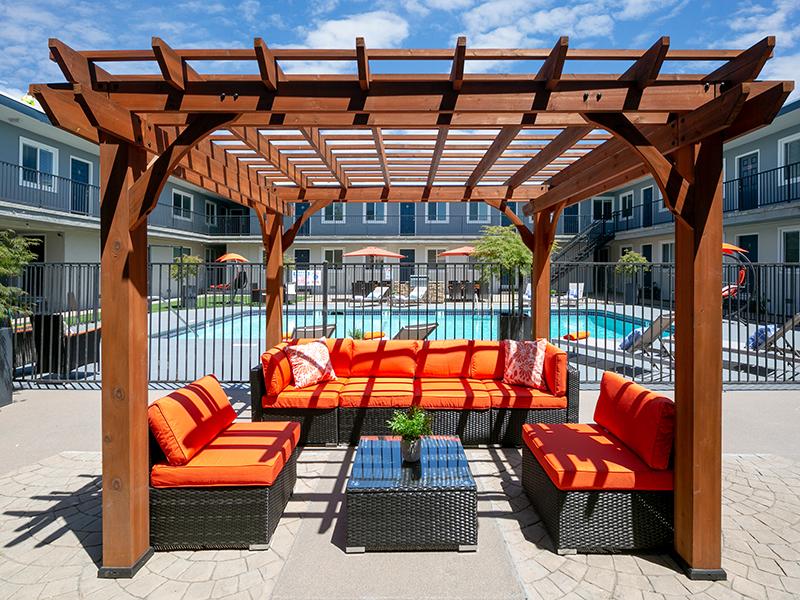 Outdoor Lounge | Bay Vista Apartments