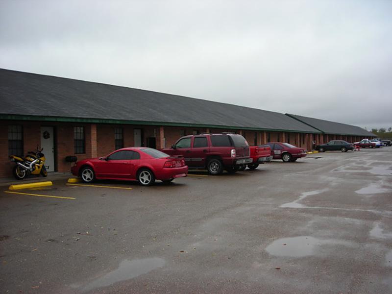 Parking Lot | Sugar North Apartments