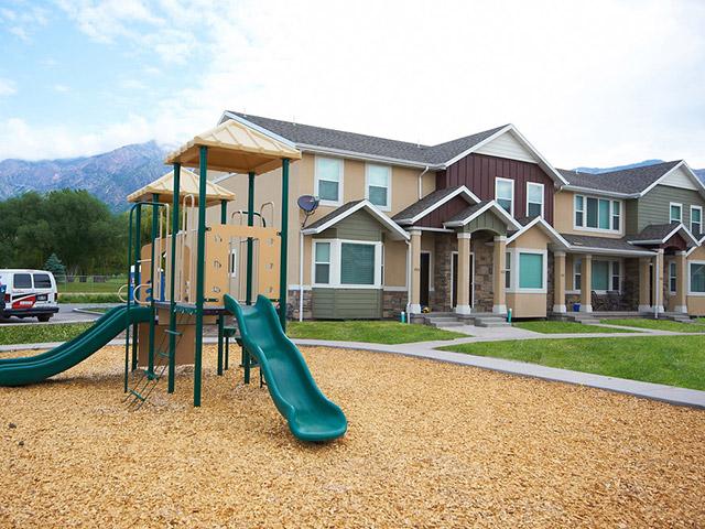 The Cove at Pleasant View Town Homes in Pleasant View