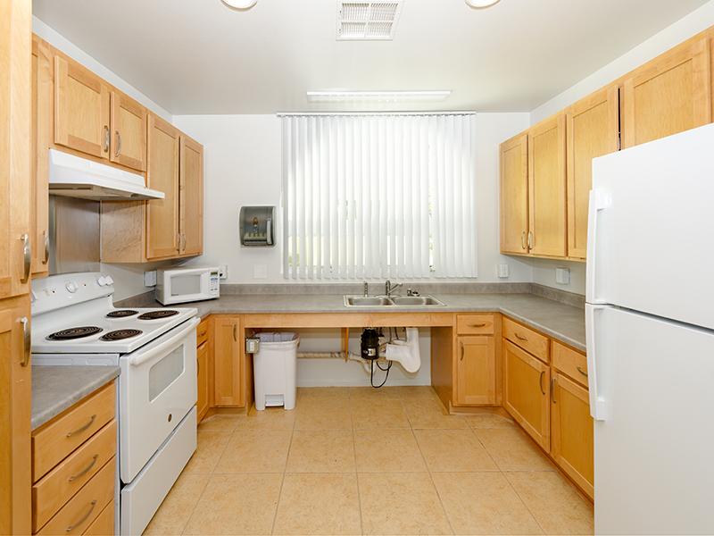 Chula Vista, CA, Sunrose Apartments