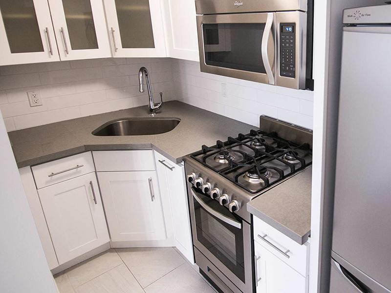 Kitchen | Nob Hill Place in San Francisco
