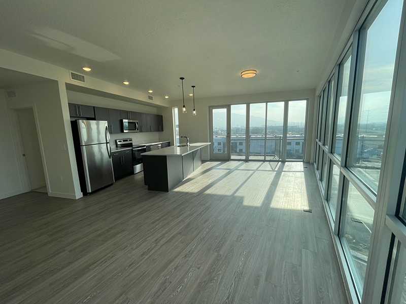 Large Living Area | Canyon Vista Apartments in Draper, UT