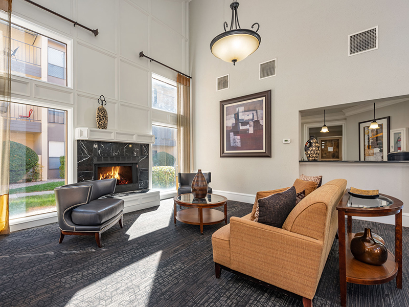 Clubhouse Lobby | Alvarado Apartments in Albuquerque, NM
