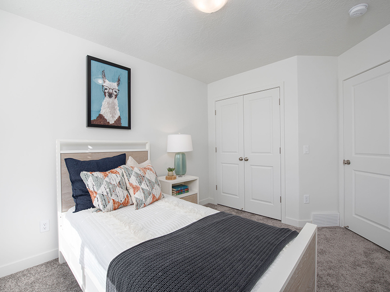 Carpeted Bedroom | Diamond Ridge Townhomes in Draper, UT