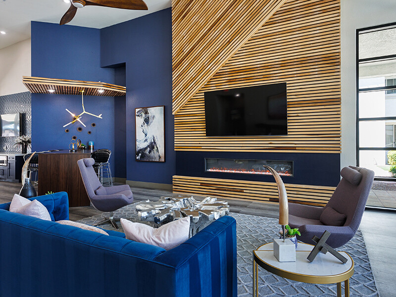 Clubhouse Seating | The Met at 3rd and Fillmore Apartments in Phoenix, AZ