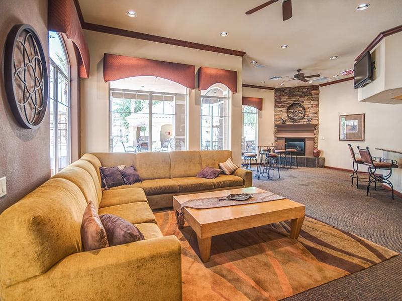 Clubhouse Lounge | Remington Ranch