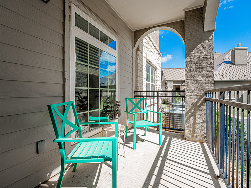 Balcony | Cascadia Apartments