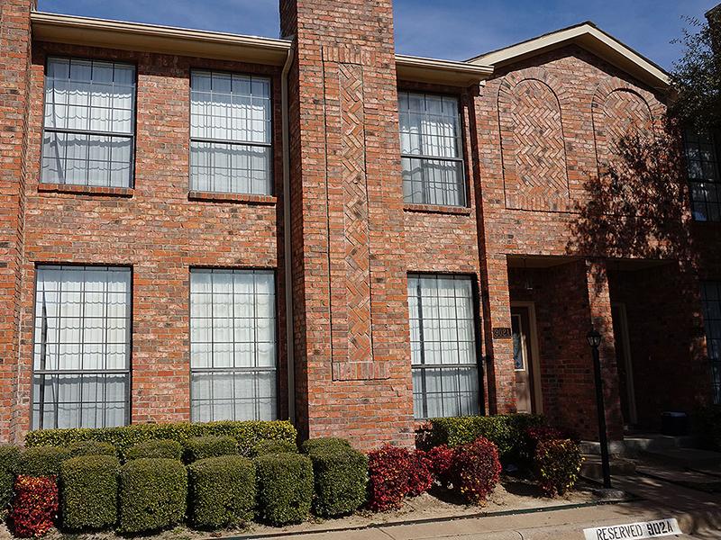 Beautiful Landscaping | Shiloh Park Townhomes