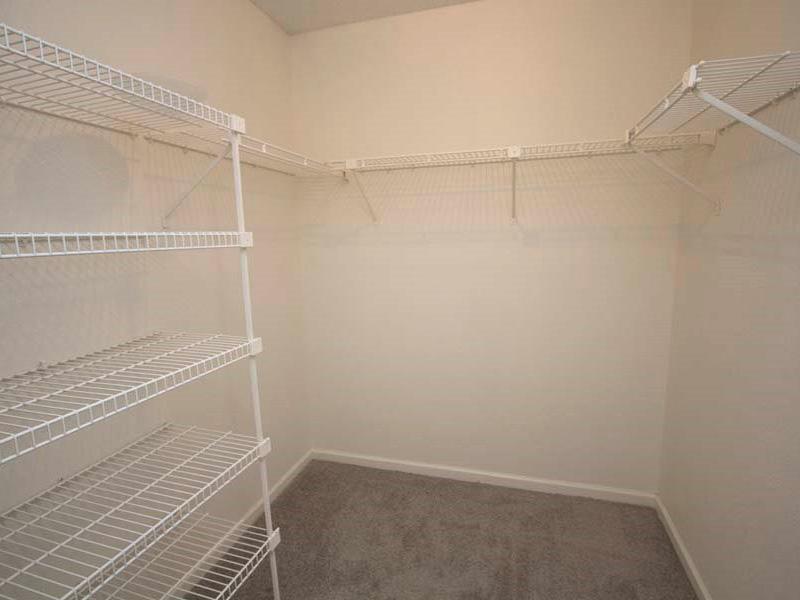 Walk in Closets - Apartments with Walk in Closets