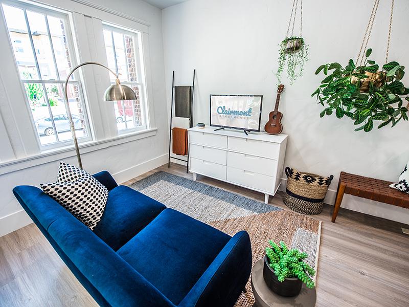 Front Room | Clairmont Apartments
