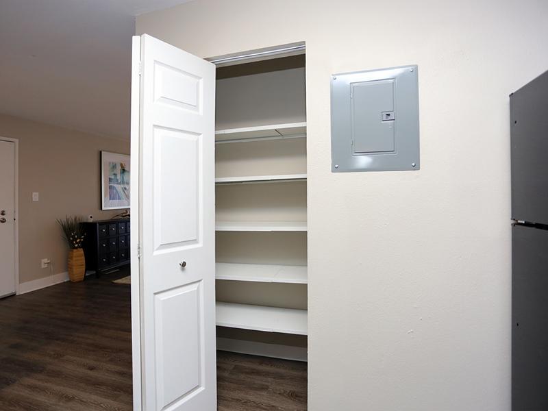 Closet | The Harrison
