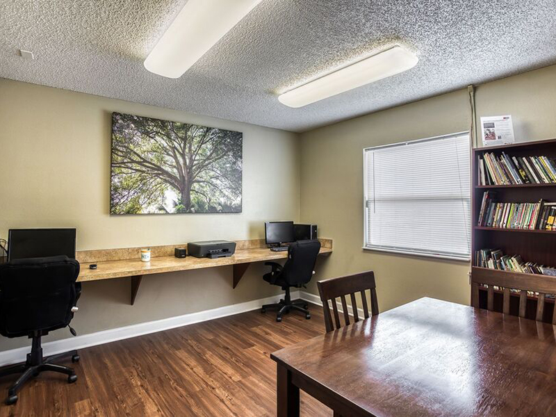 Greenleigh At Crossroads Apartments