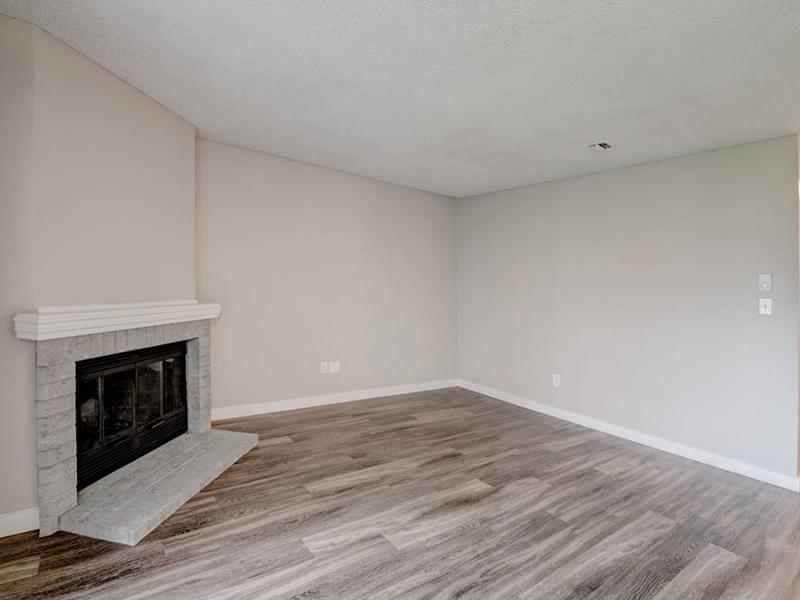Apartment Front Room | Pointe East Apartments in Fife WA