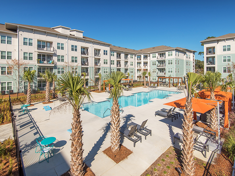Pool Overview | Atlantic on the Avenue