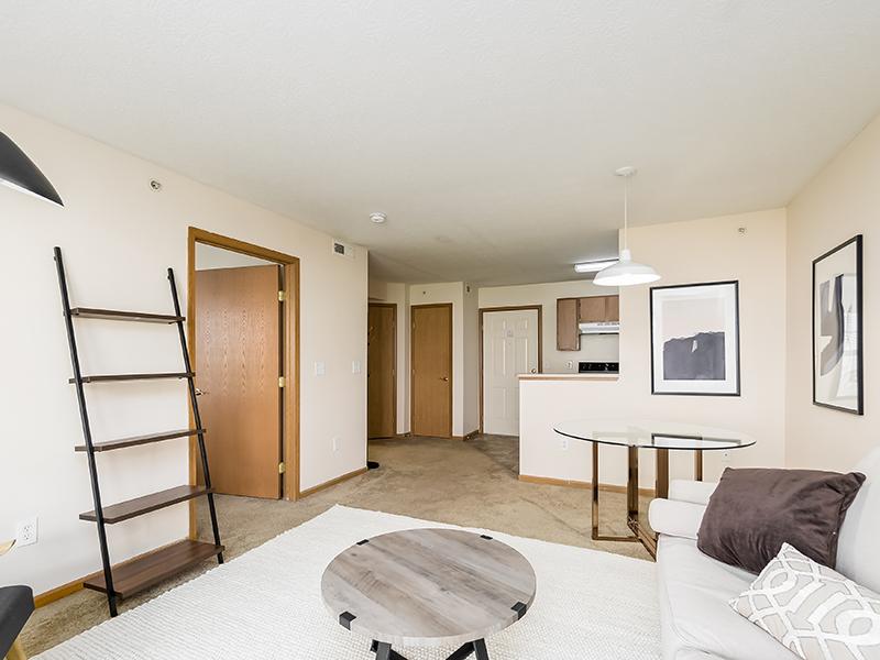 Spacious Front Room | Sawmill Crossing