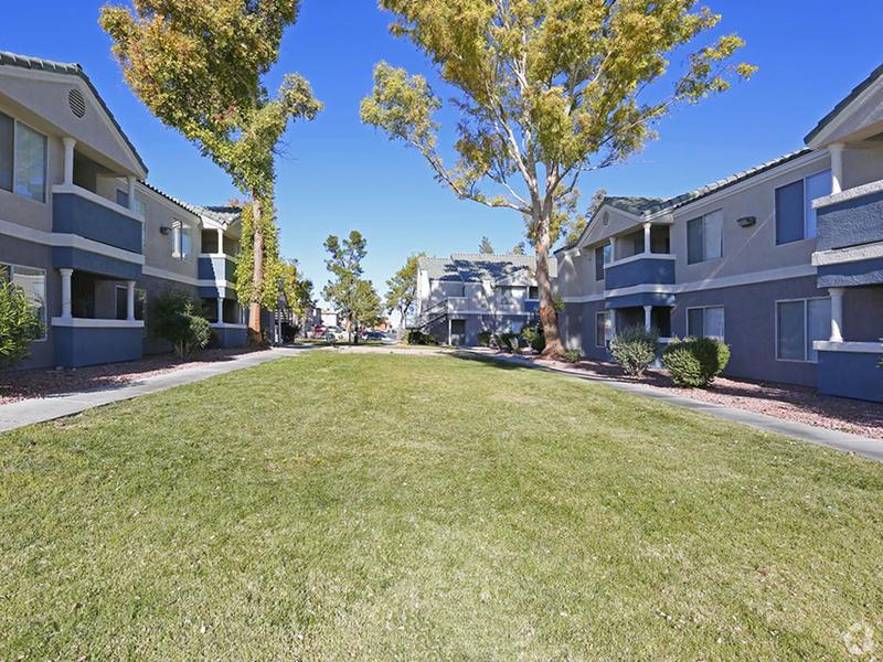 Courtyard | Cypress Springs in Las Vegas