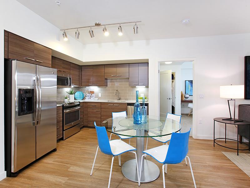 Dining Area | Tempo at Riverpark Apartments