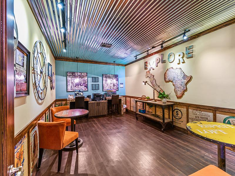 Clubhouse Seating