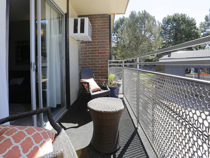 Aviator | Balcony