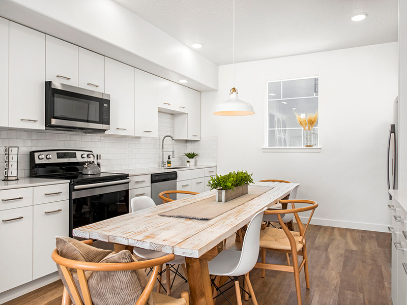 Dining Room | The Marq Townhomes